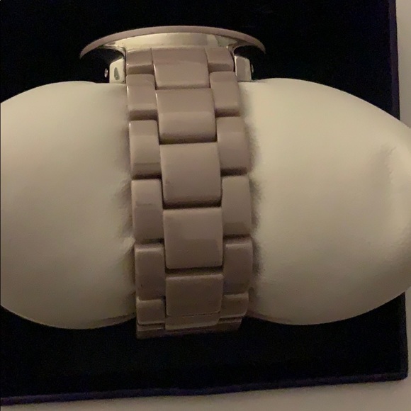 Women’s Fossil Watch - Picture 4 of 4